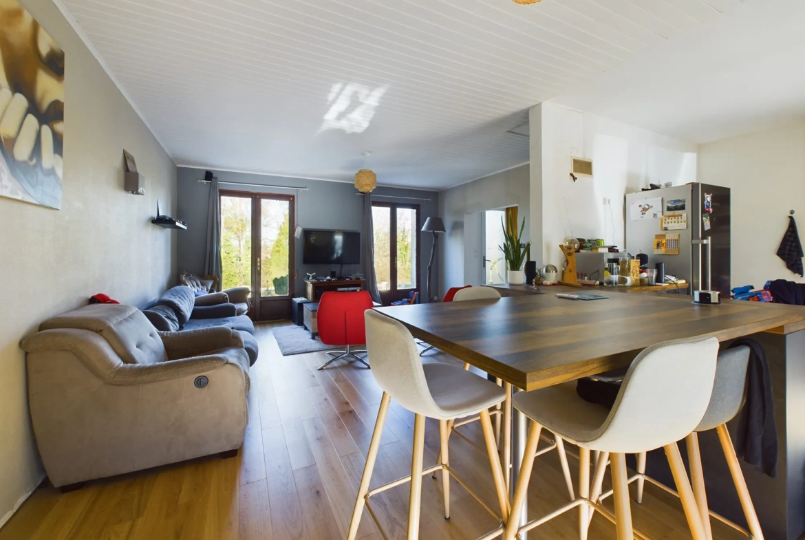 À vendre maison à Sérigné 129 m² avec jardin, garage et 4 chambres 