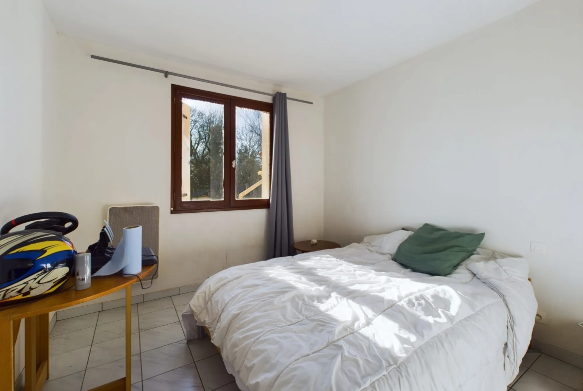 À vendre maison à Sérigné 129 m² avec jardin, garage et 4 chambres 