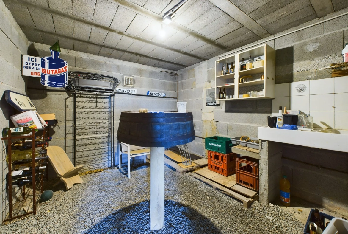 À vendre maison à Sérigné 129 m² avec jardin, garage et 4 chambres 