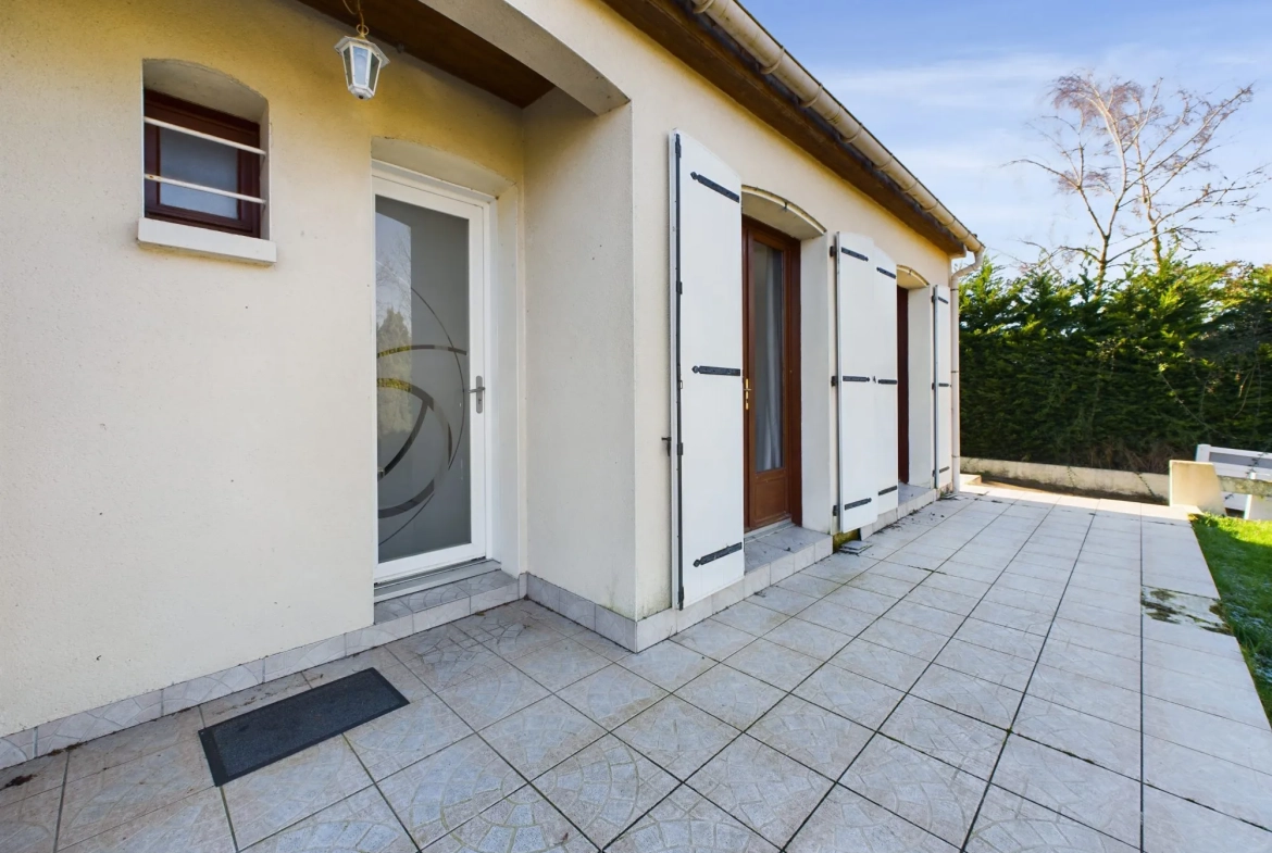 À vendre maison à Sérigné 129 m² avec jardin, garage et 4 chambres 