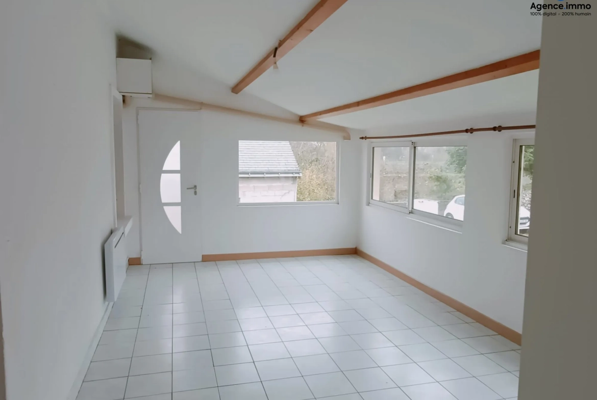 Maison à vendre à Montlouis-sur-Loire - 73,5 m² avec jardin et dépendance 