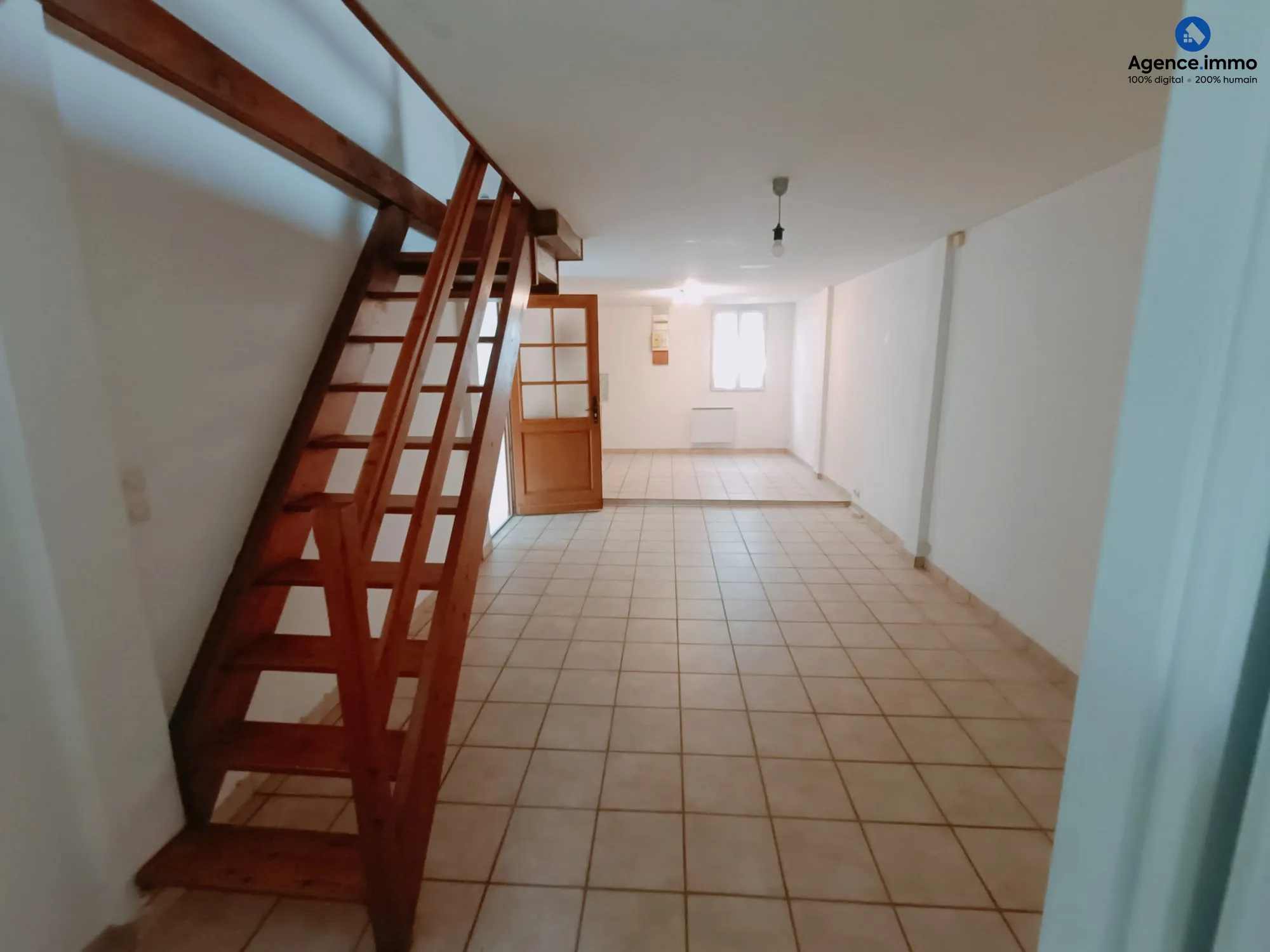 Maison à vendre à Montlouis-sur-Loire - 73,5 m² avec jardin et dépendance 
