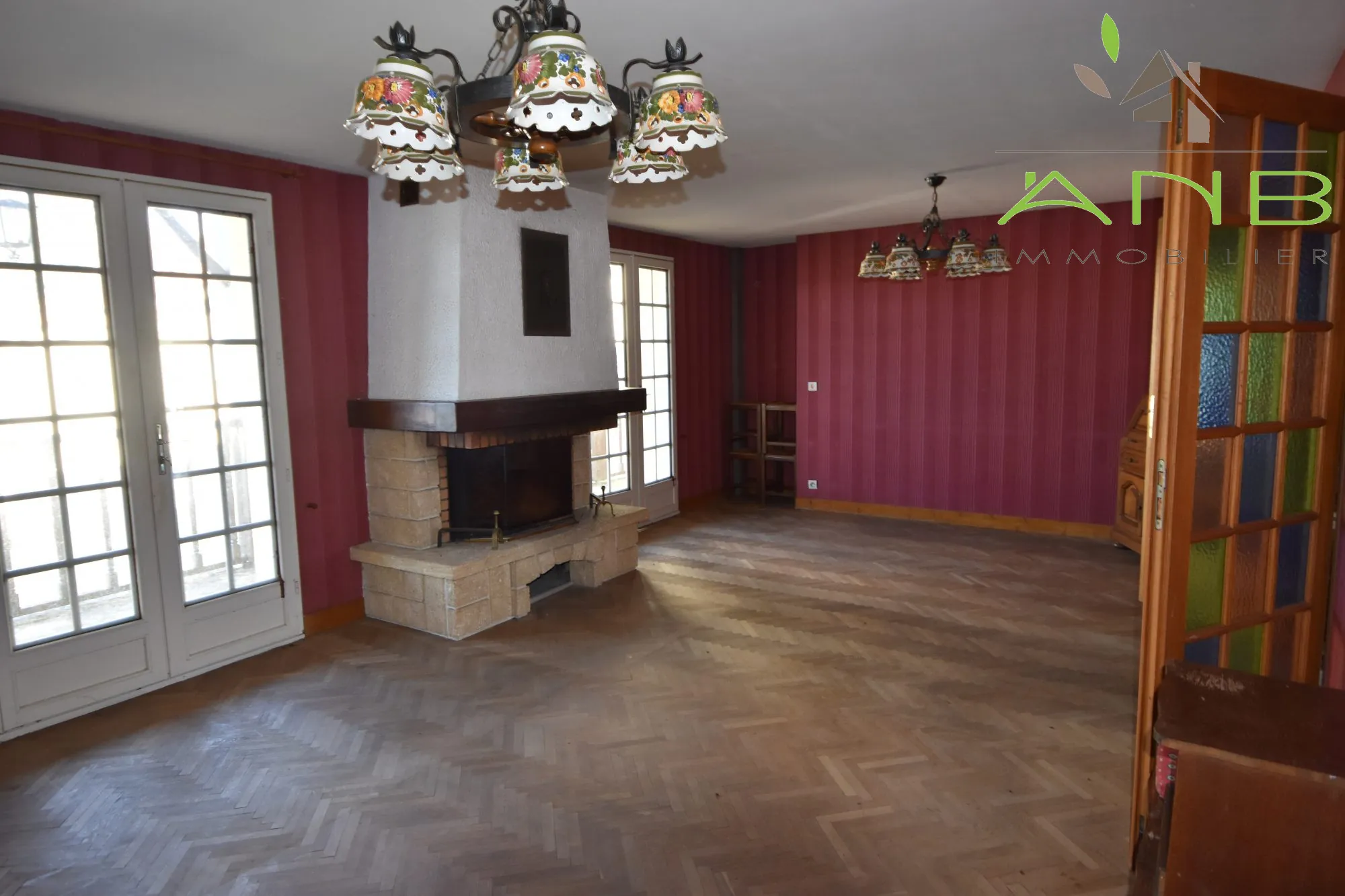 Ensemble immobilier à vendre à Verteuil-sur-Charente – Maison à rénover avec terrain et vue 