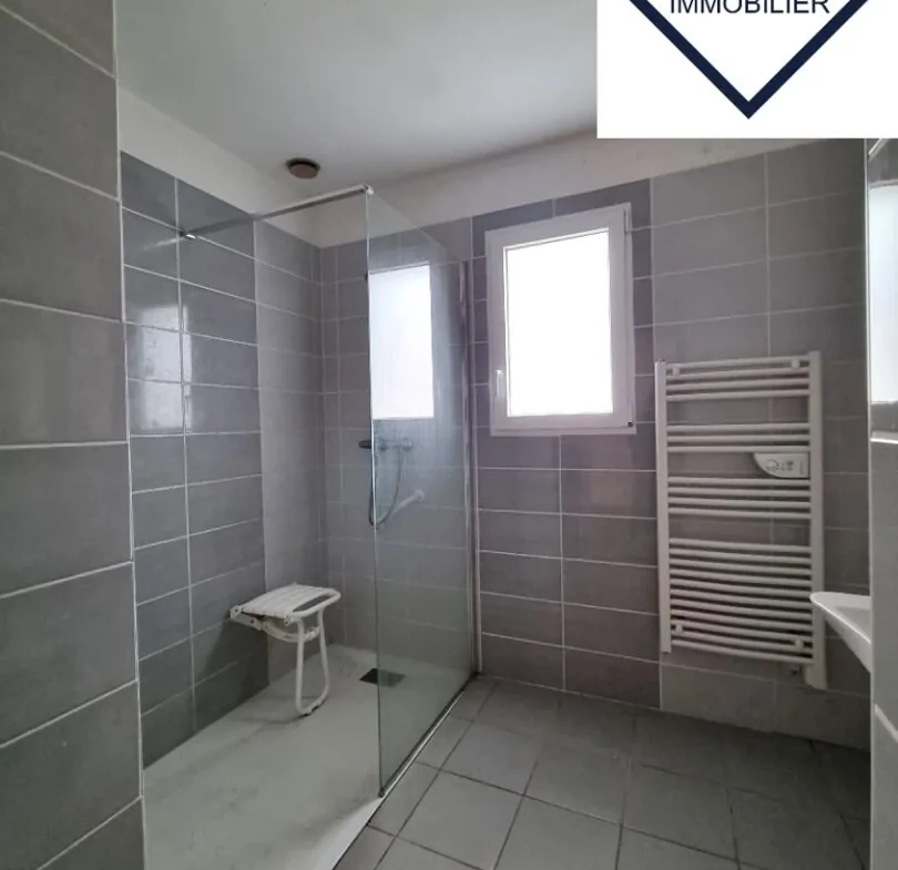 Maison familiale de 106 m² avec terrain ensoleillé à Gaël proche commodités 