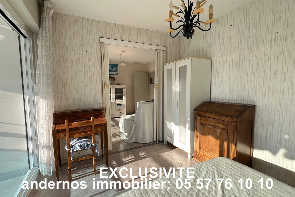 Appartement T2 en centre-ville d'Andernos avec balcon, vue dégagée 