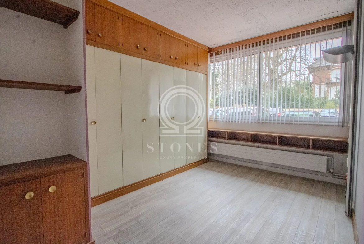 Appartement à rénover de 67 m² à La Celle-Saint-Cloud, potentiel de transformation et lieu calme 