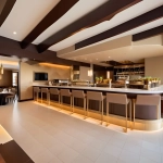 Immeuble à vendre à Quintin avec restaurant, appartement et hangar sécurisé