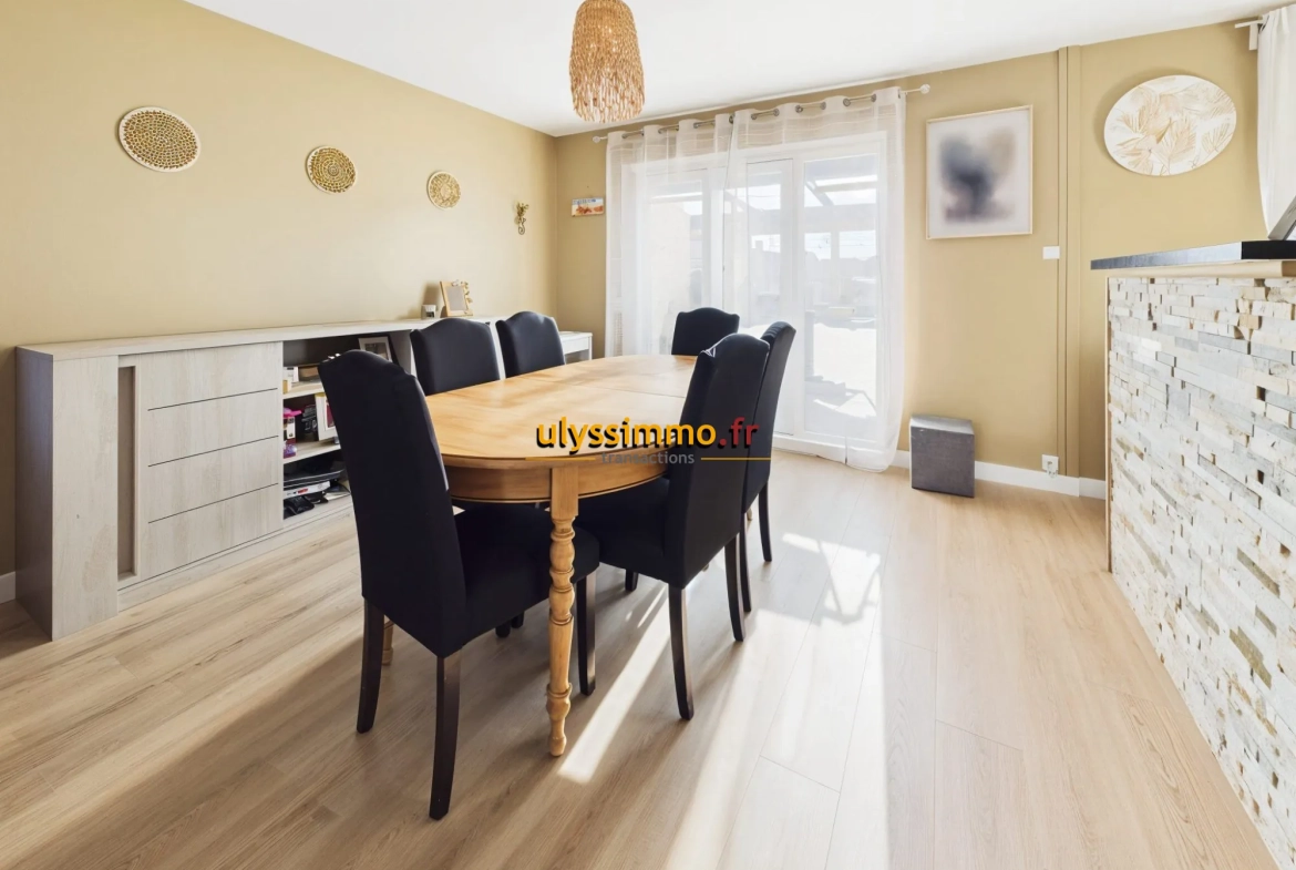 Maison mitoyenne 3 chambres avec jardin et sous-sol à Rosières-en-Santerre 