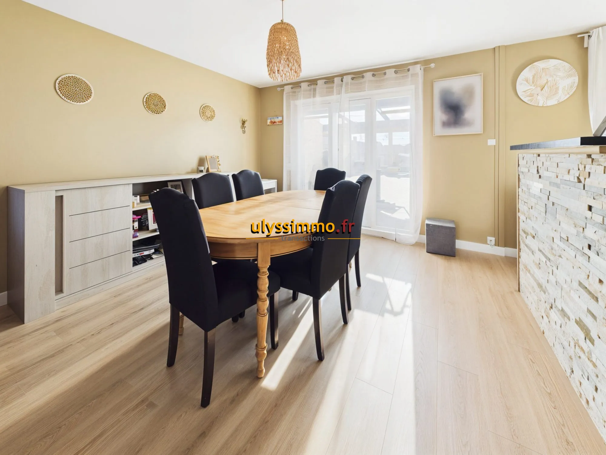 Maison mitoyenne 3 chambres avec jardin et sous-sol à Rosières-en-Santerre 