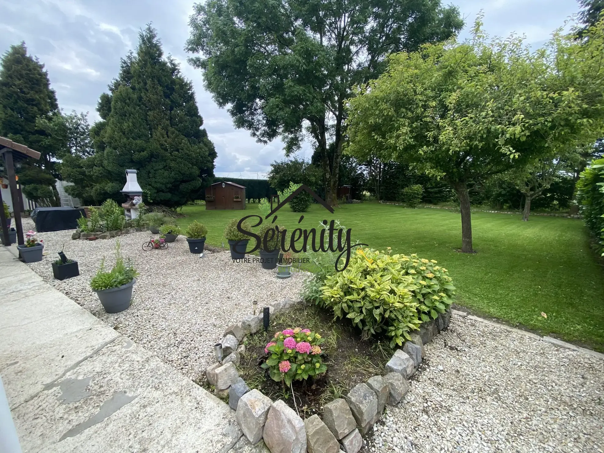 Maison individuelle de 95 m² à Honnechy avec jardin et garages - Secteur calme 