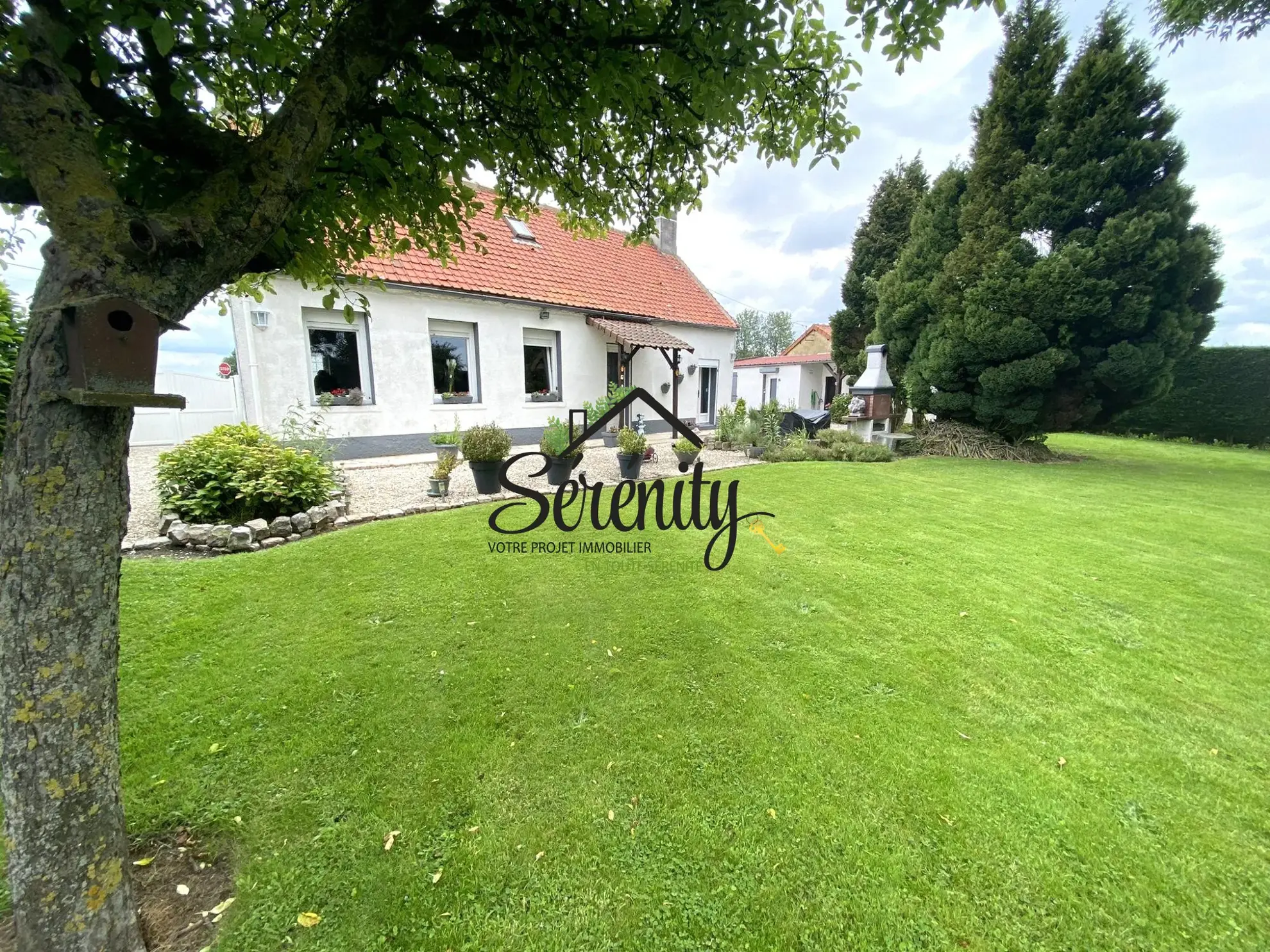 Maison individuelle de 95 m² à Honnechy avec jardin et garages - Secteur calme 