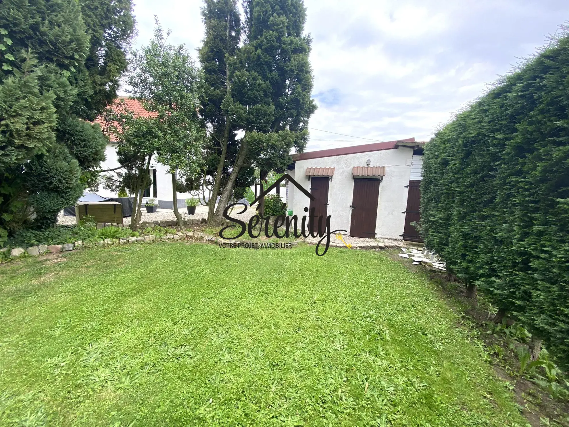Maison individuelle de 95 m² à Honnechy avec jardin et garages - Secteur calme 