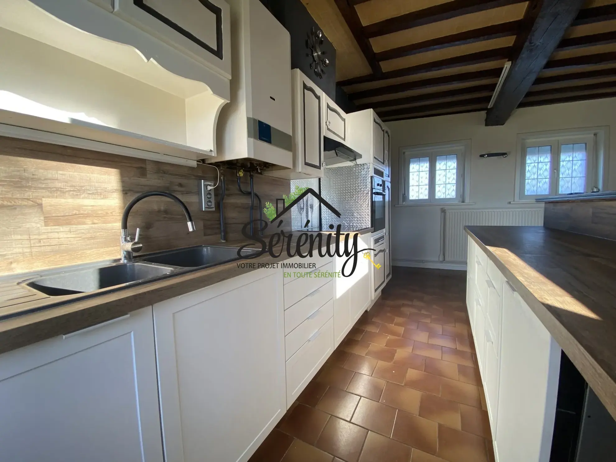 Maison individuelle de 95 m² à Honnechy avec jardin et garages - Secteur calme 