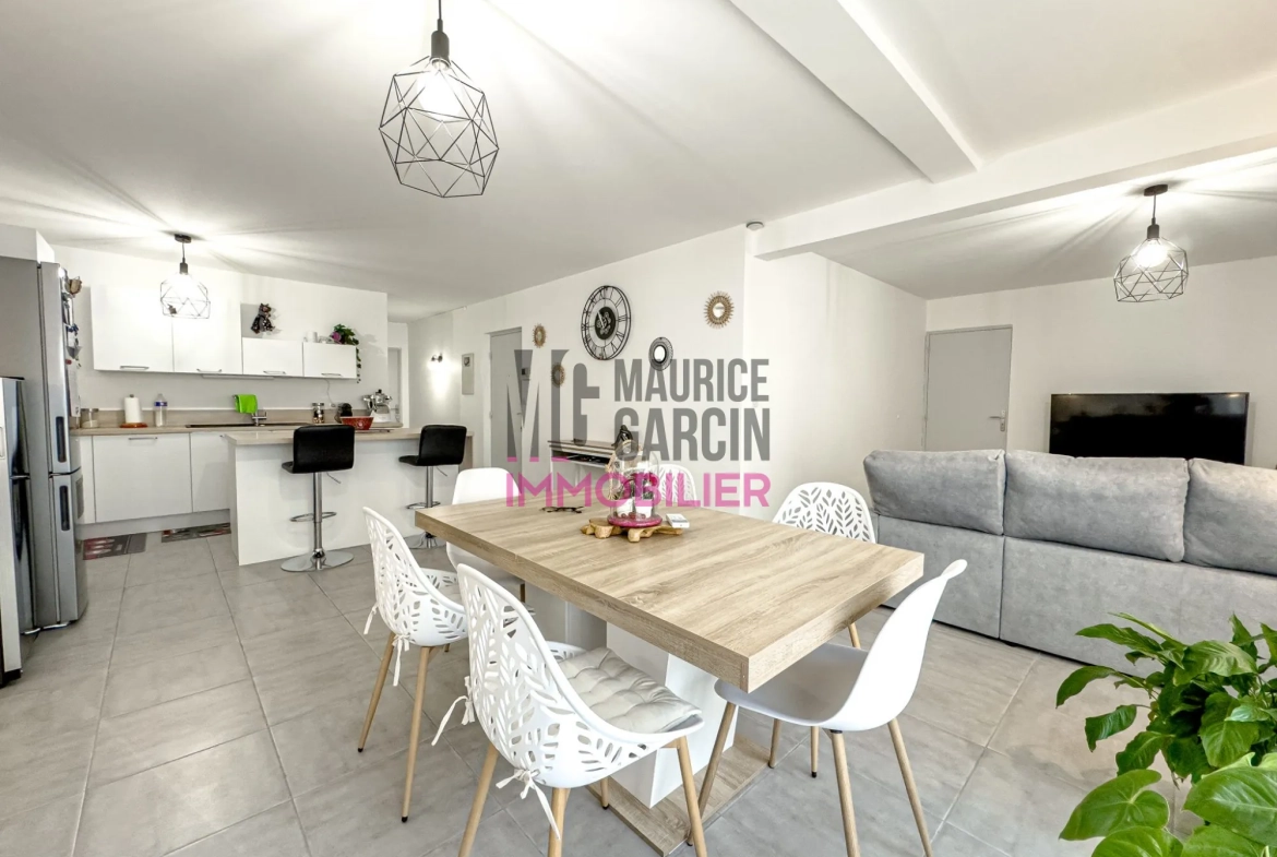 Appartement 3 pièces de 86,58 m² à Cavaillon avec garage, Vue imprenable 