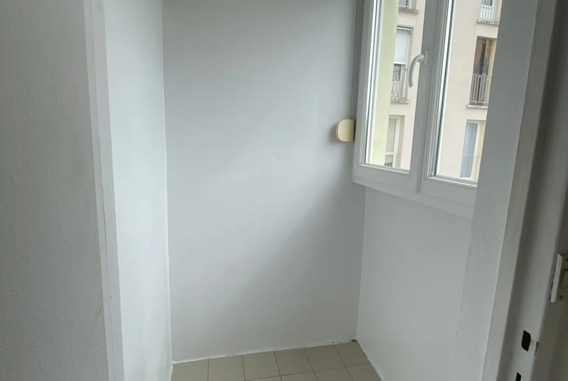 Appartement 3 pièces lumineux avec balcon à Noyon - Idéal famille ou investissement 