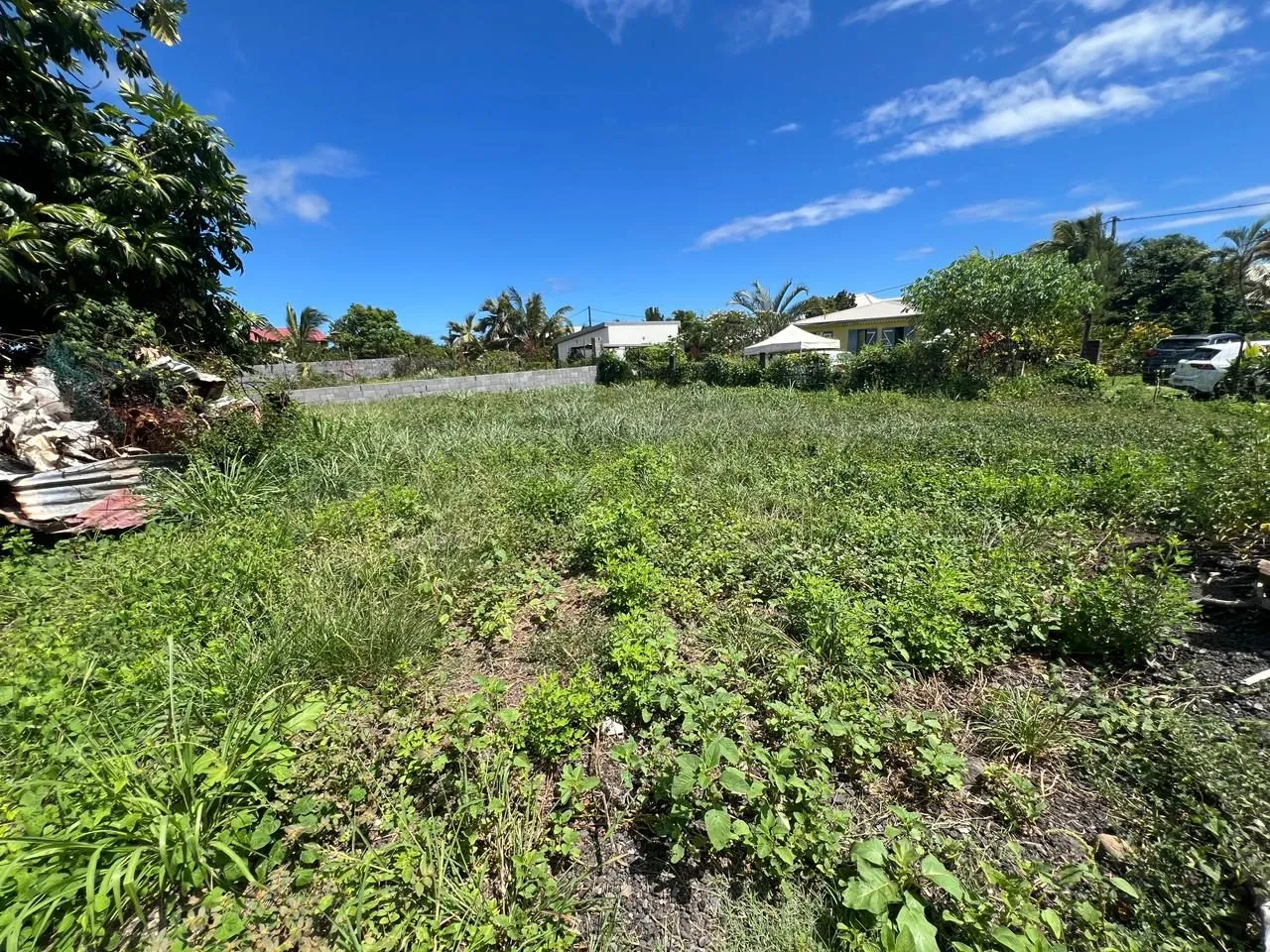 Terrain constructible à vendre à Saint-André dans un secteur calme et résidentiel 
