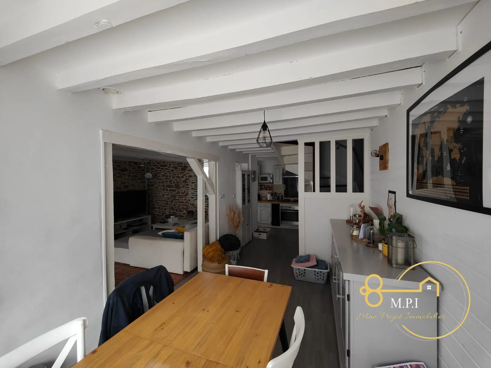 Maison en pierre à vendre près d'Alençon avec garage et terrain clos 