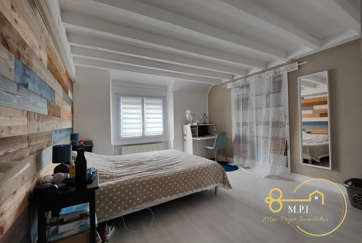 Maison en pierre à vendre près d'Alençon avec garage et terrain clos 