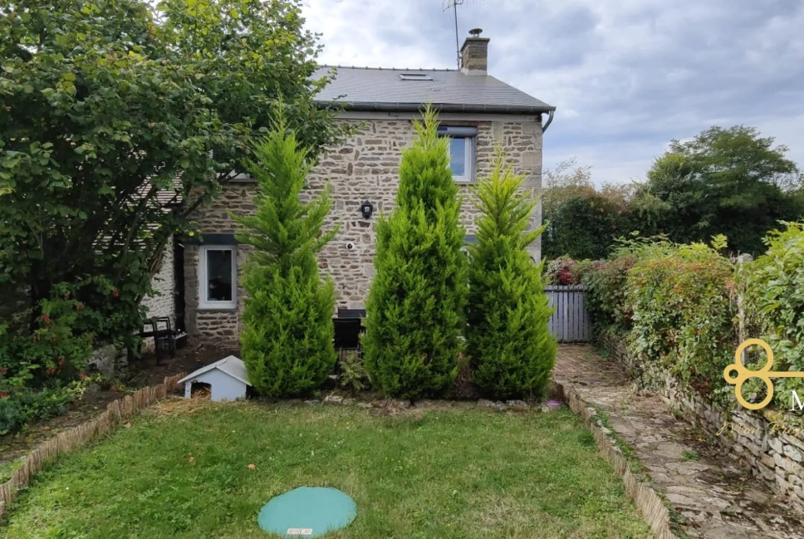 Maison en pierre à vendre près d'Alençon avec garage et terrain clos 