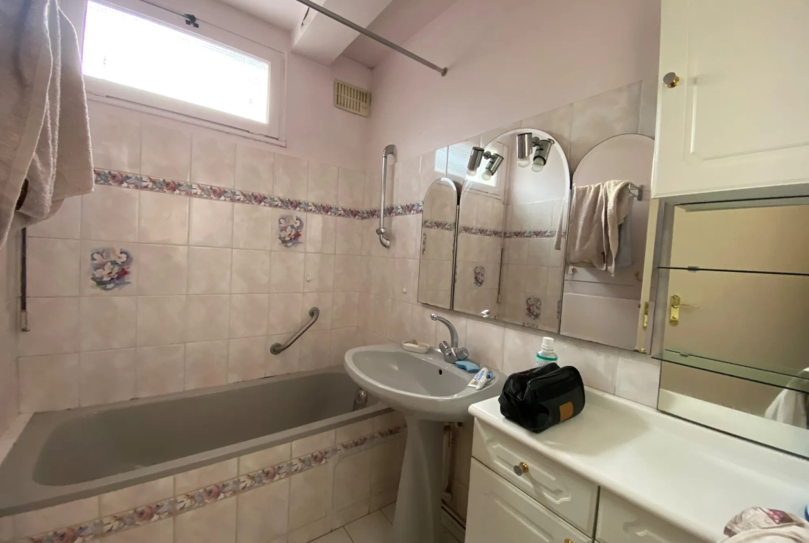 Appartement T4 de 72 m² à Antony face à l'école des Rabats 