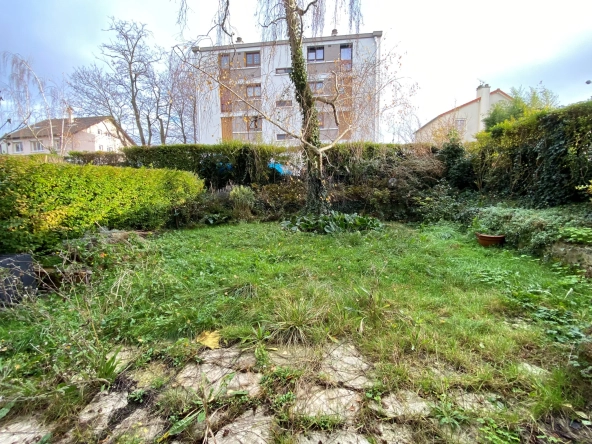 Appartement T4 de 72 m² à Antony face à l'école des Rabats