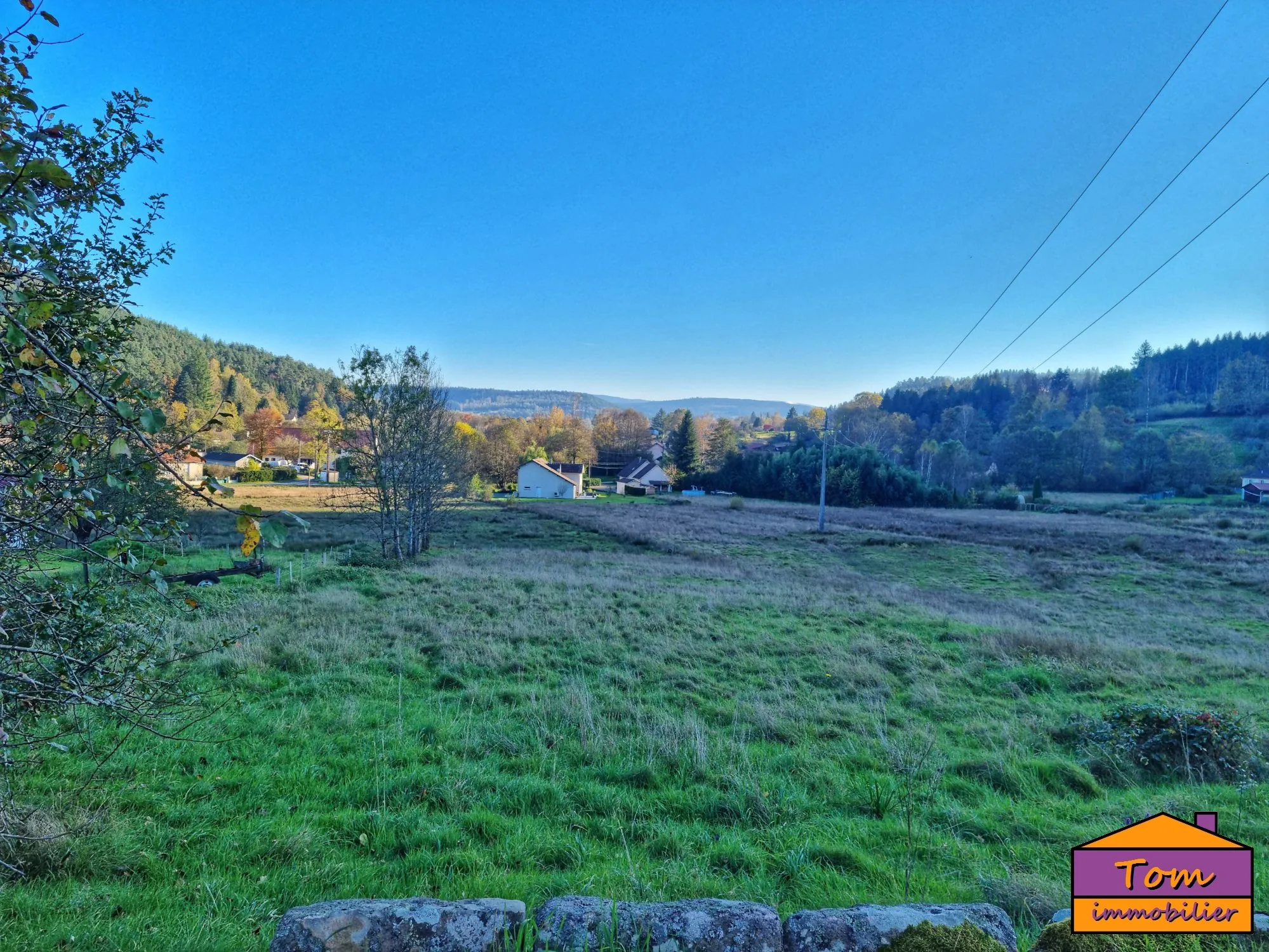 Terrain constructible de 3600 m² à Taintrux avec vue sur les Vosges 