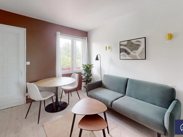 Studio Meublé à Sainte-Savine de 17,5 m² avec Cuisine Équipée et Salle d'Eau