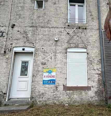 Maison à rafraîchir de 113 m² avec jardin à Monceau-Saint-Waast