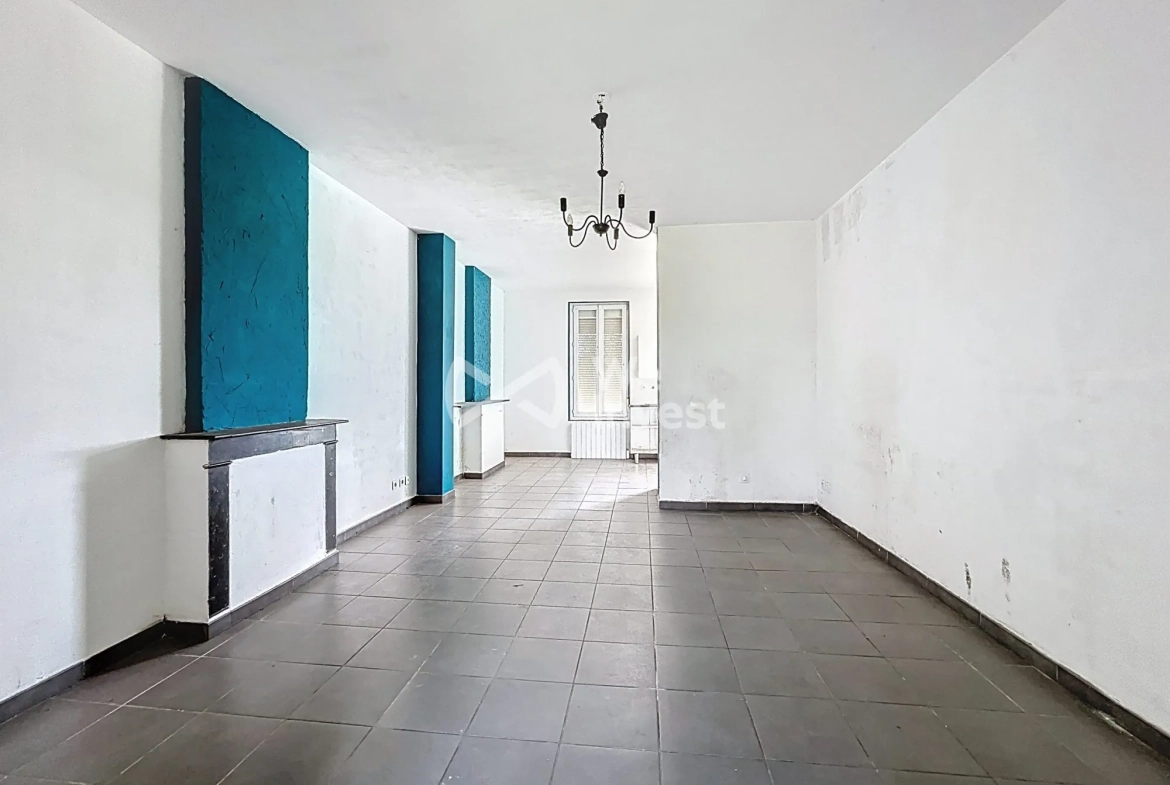 Maison à rafraîchir de 113 m² avec jardin à Monceau-Saint-Waast 