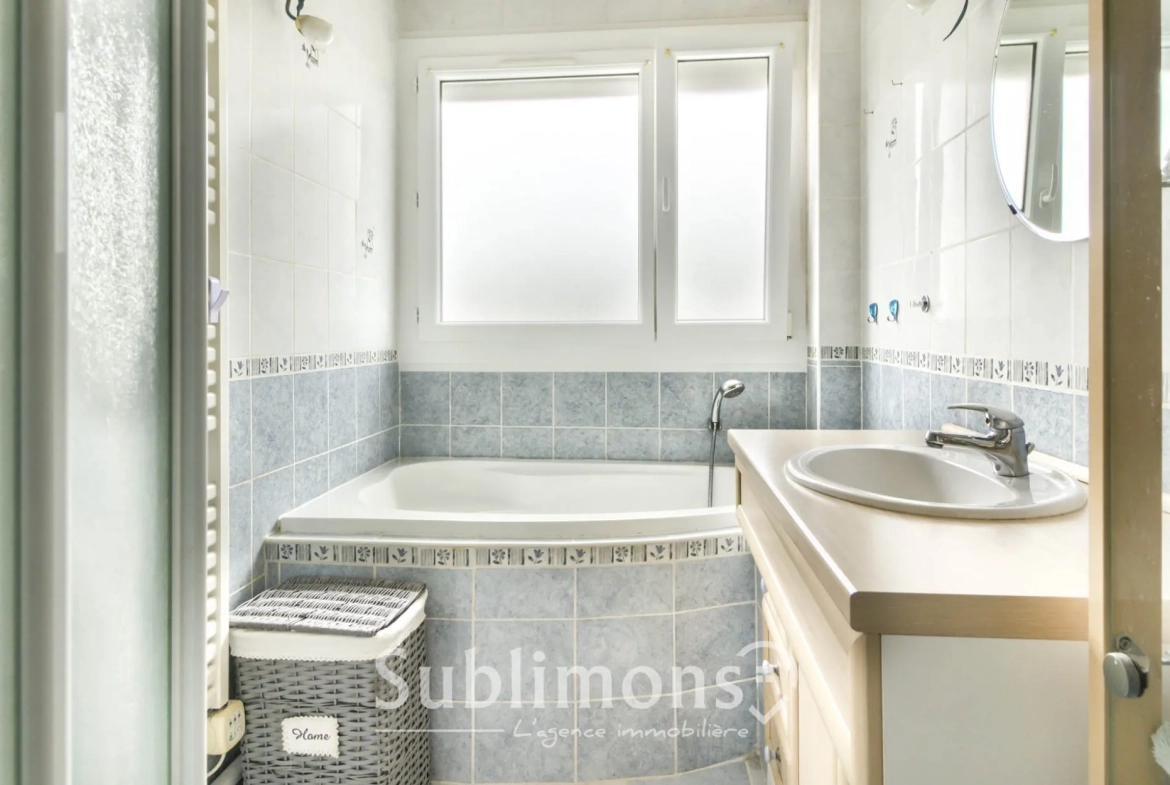 Appartement T4 lumineux à vendre à Saint-Herblain avec parking et cave 
