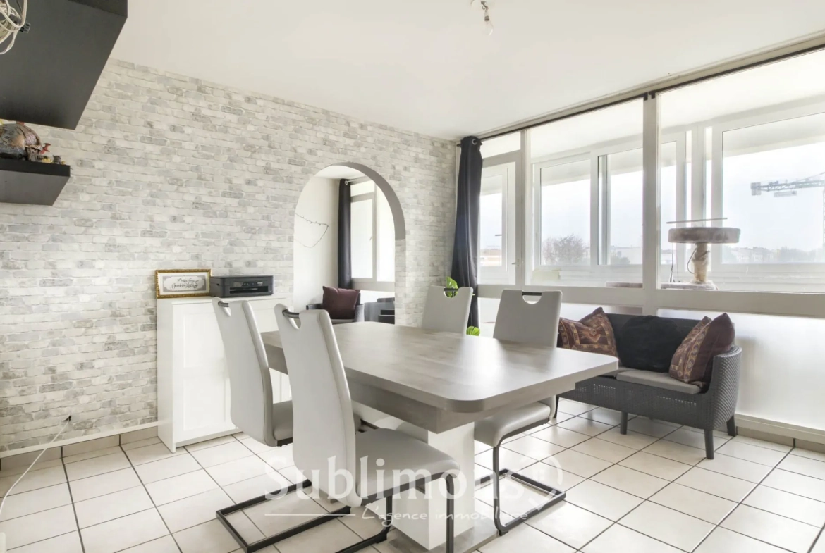 Appartement T4 lumineux à vendre à Saint-Herblain avec parking et cave 