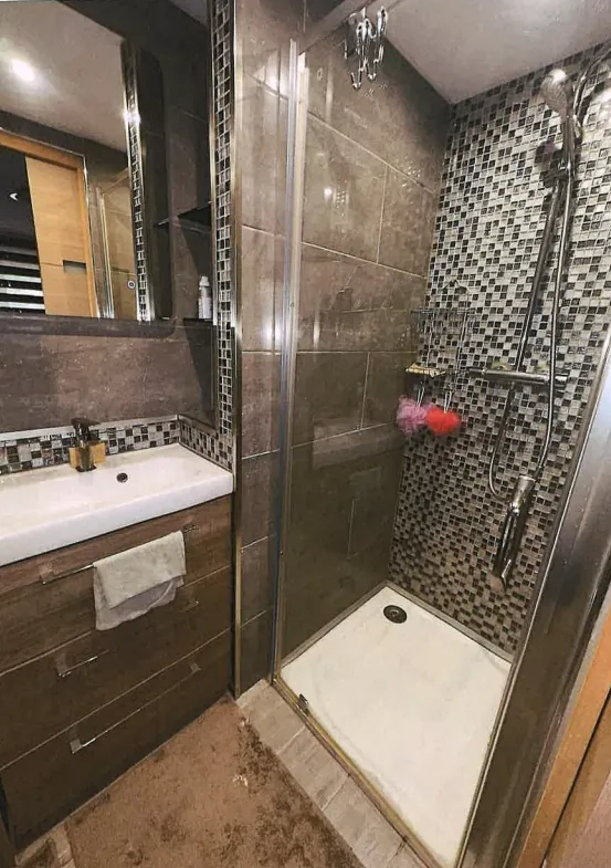 Maison T6 à Aulnay-Sous-Bois de 149 m² en vente aux enchères à 80 000 € 
