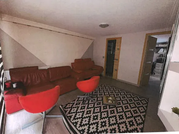 Maison T6 à Aulnay-Sous-Bois de 149 m² en vente aux enchères à 80 000 € 
