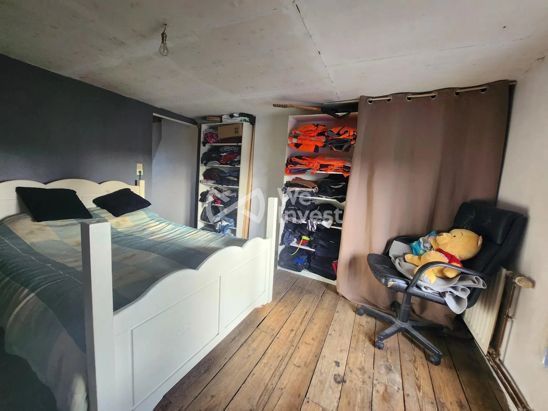 Maison semi-mitoyenne à vendre à Glageon, idéale pour investissement locatif 