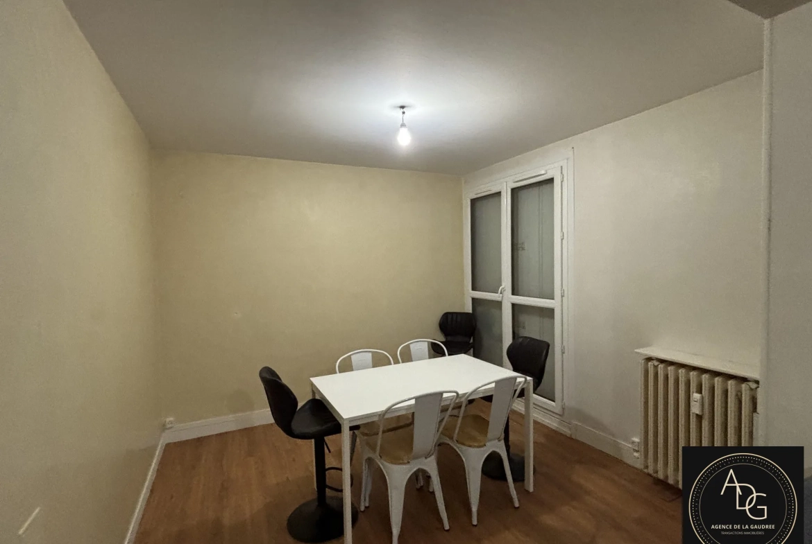 Appartement T2/3 meublé à vendre à Chartres, parfait pour investisseur ou résident 