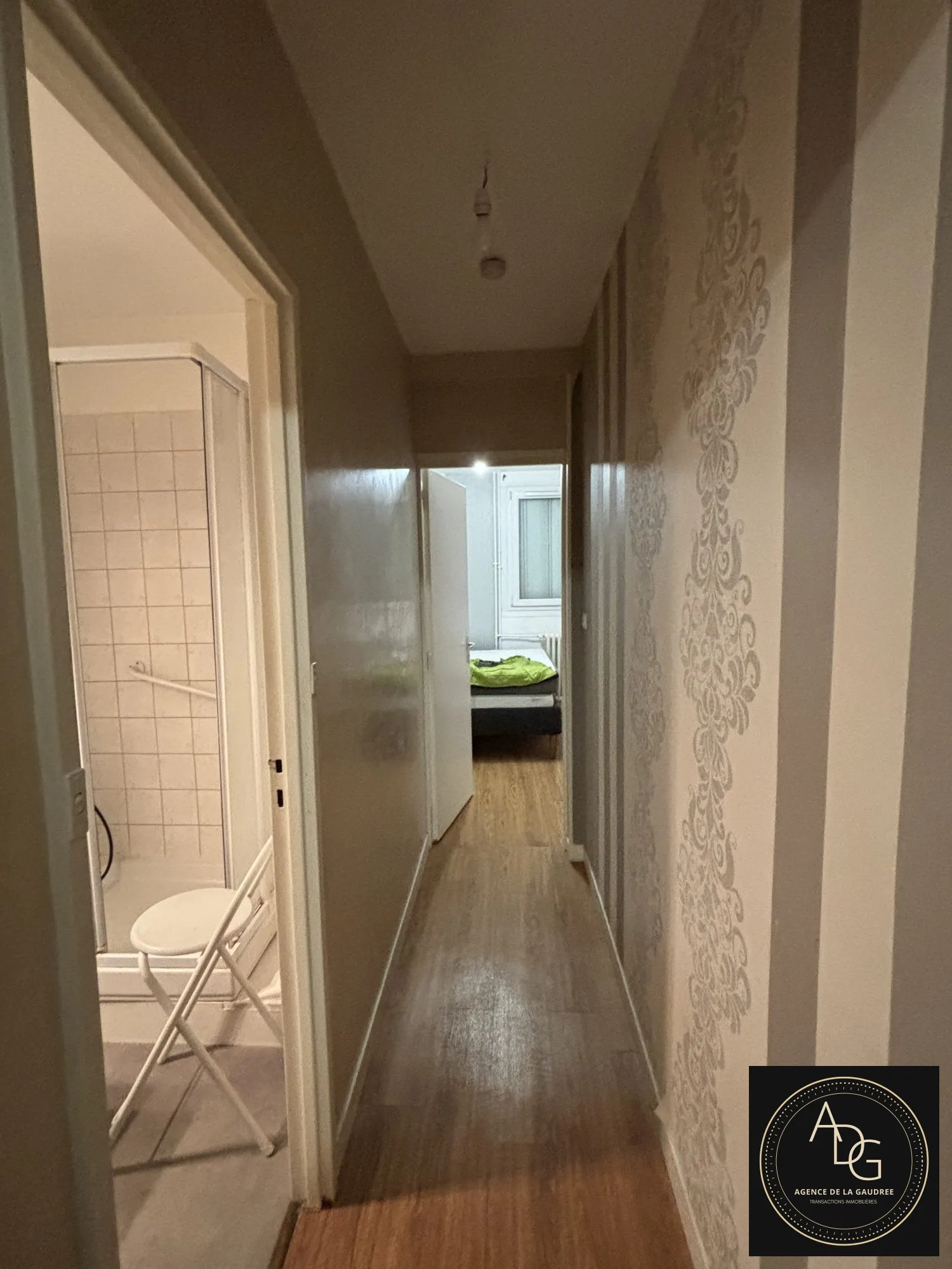 Appartement T2/3 meublé à vendre à Chartres, parfait pour investisseur ou résident 