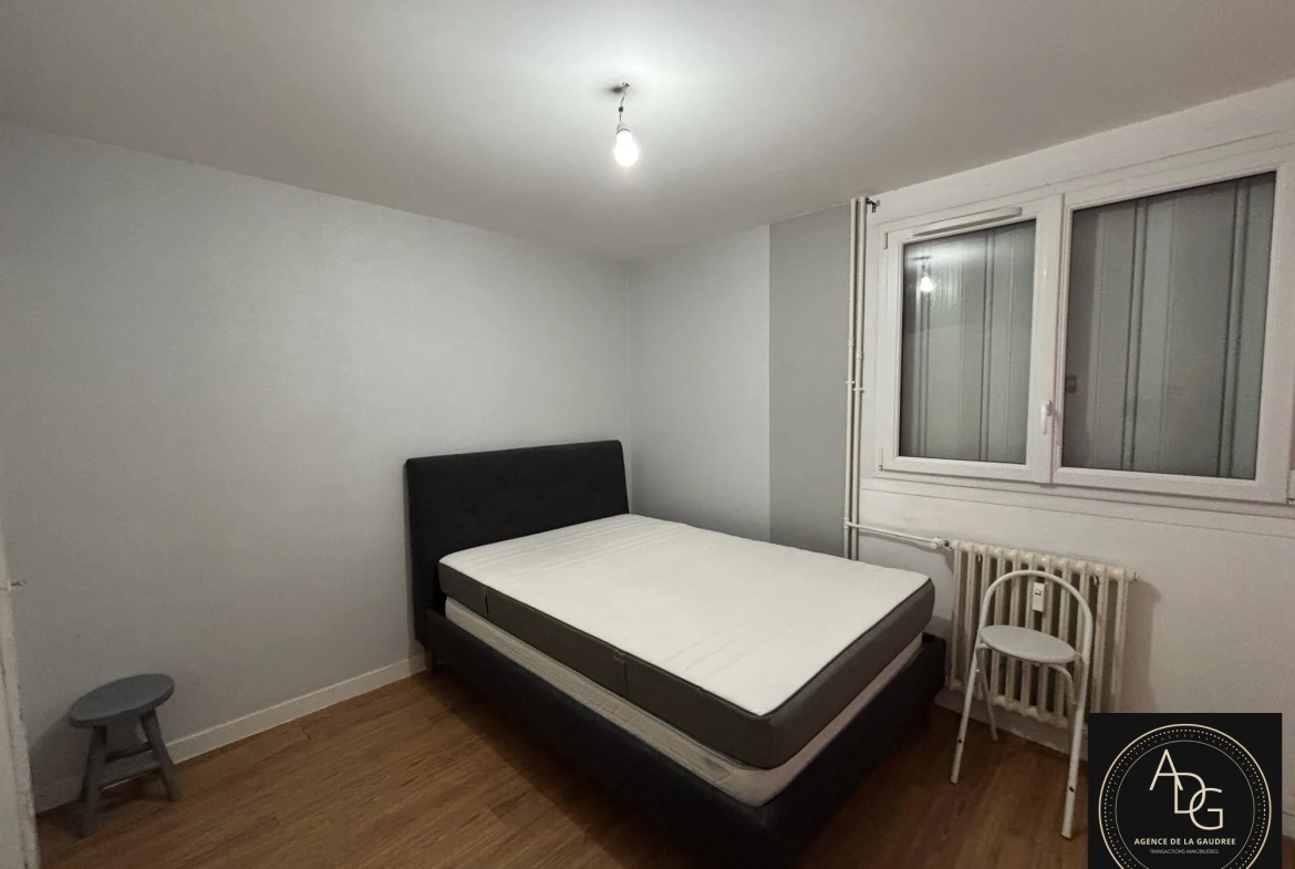 Appartement T2/3 meublé à vendre à Chartres, parfait pour investisseur ou résident 