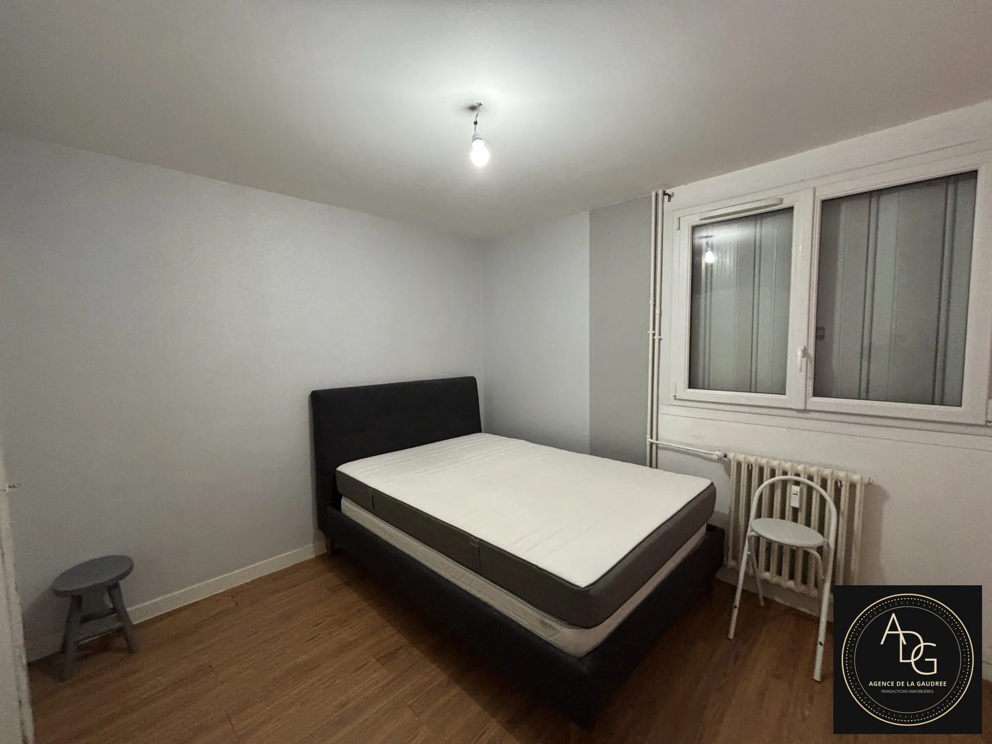 Appartement T2/3 meublé à vendre à Chartres, parfait pour investisseur ou résident 