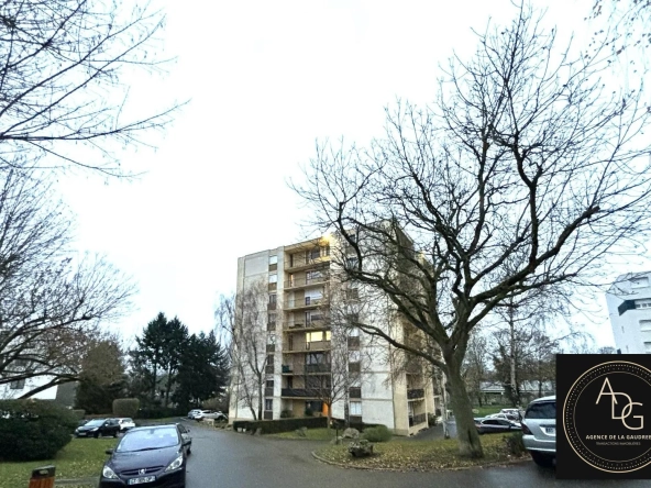 Appartement T2/3 meublé à vendre à Chartres, parfait pour investisseur ou résident