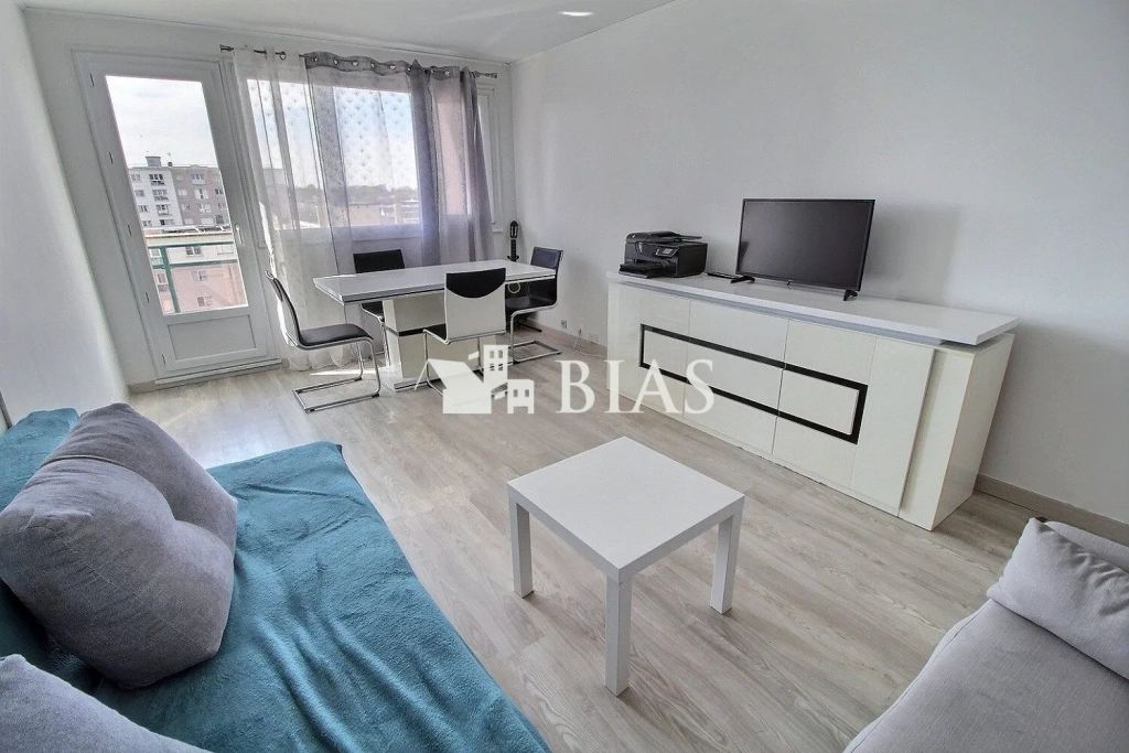 Appartement T4 lumineux de 75,96 m² avec balcon et cave à Bihorel