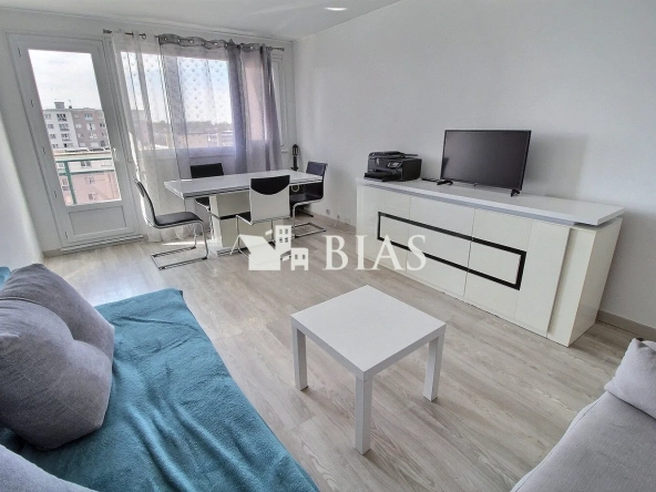 Appartement T4 lumineux de 75,96 m² avec balcon et cave à Bihorel