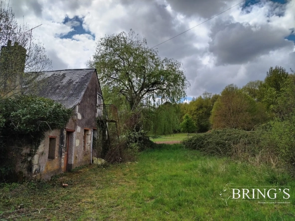 Terrain à bâtir de 885 m² aux Essards, zone protégée ABF, à 13 min de Langeais
