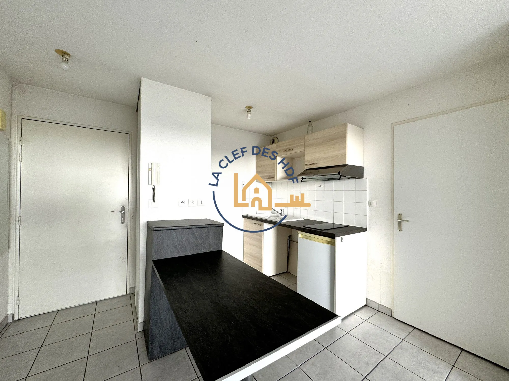 Appartement T2 à Achicourt/Arras avec balcon, parking et vue dégagée 
