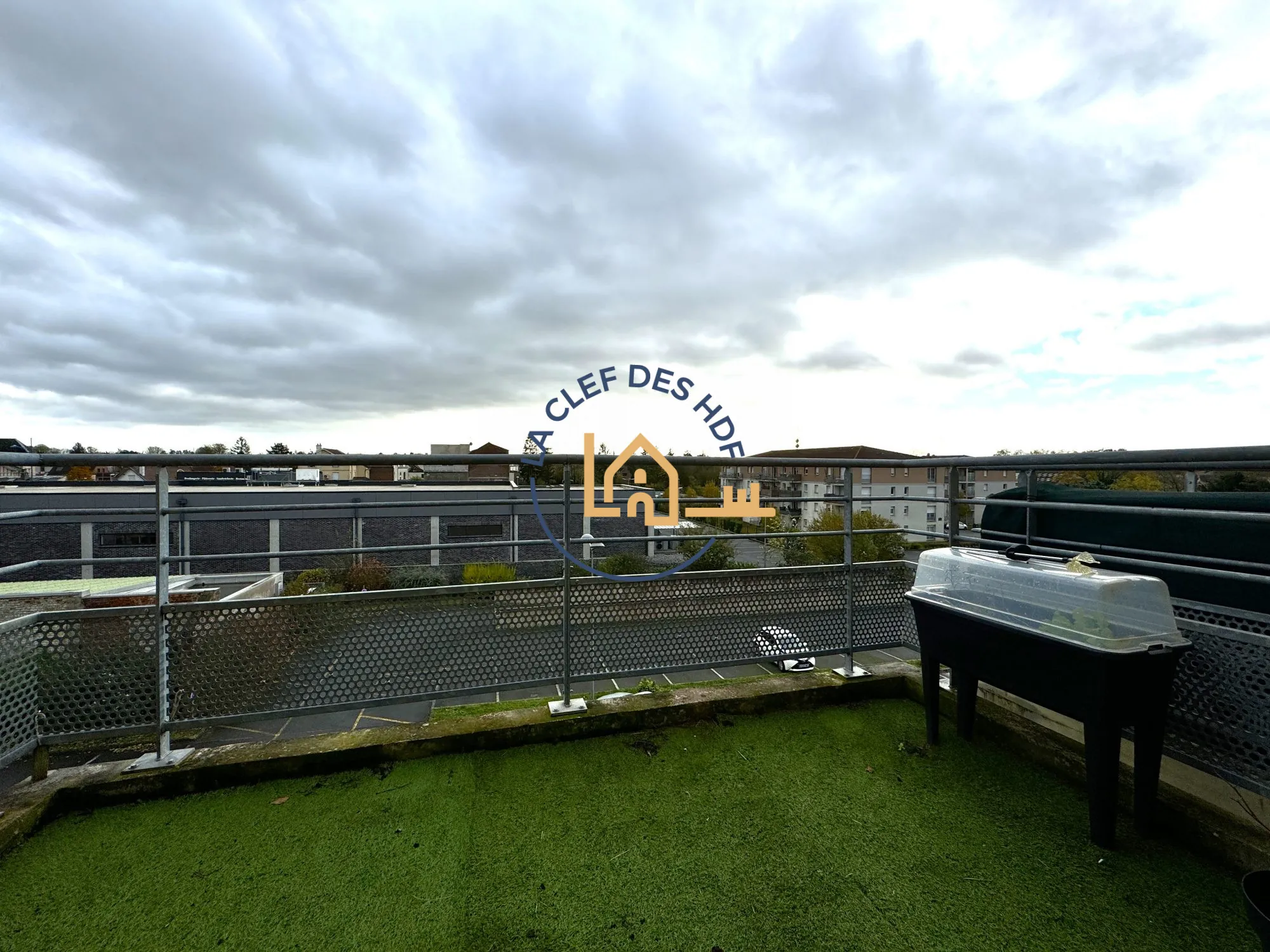 Appartement T2 à Achicourt/Arras avec balcon, parking et vue dégagée 