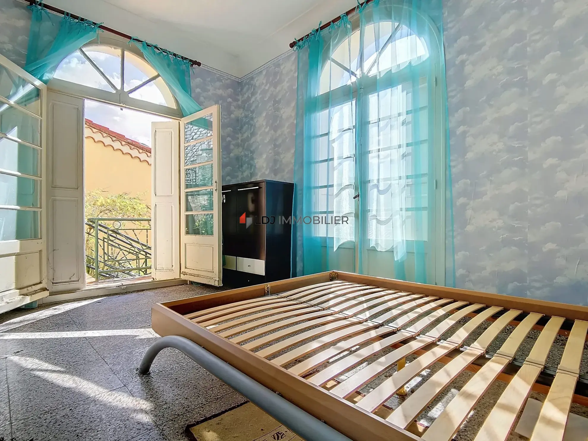 Maison de charme avec vue imprenable à Arles-sur-Tech à rénover 
