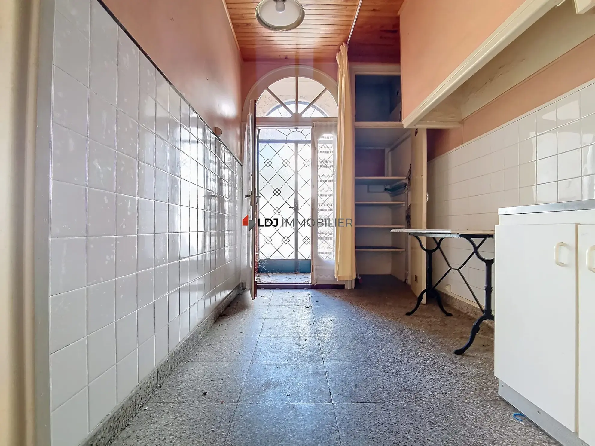 Maison de charme avec vue imprenable à Arles-sur-Tech à rénover 