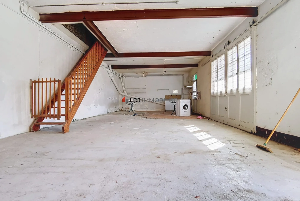 Maison de charme avec vue imprenable à Arles-sur-Tech à rénover 