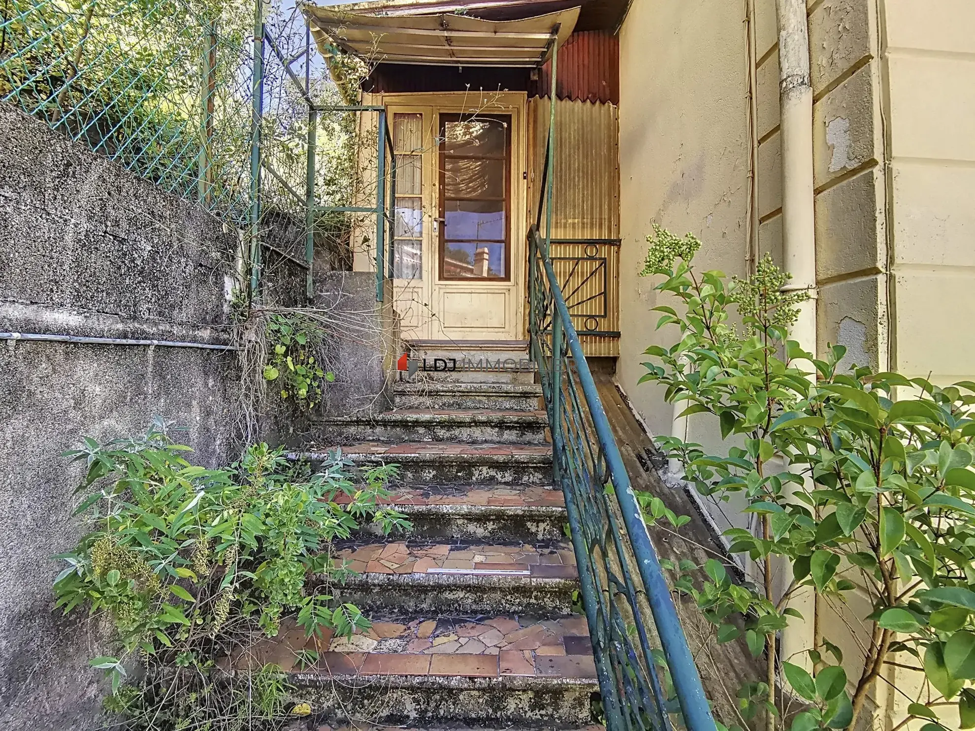 Maison de charme avec vue imprenable à Arles-sur-Tech à rénover 