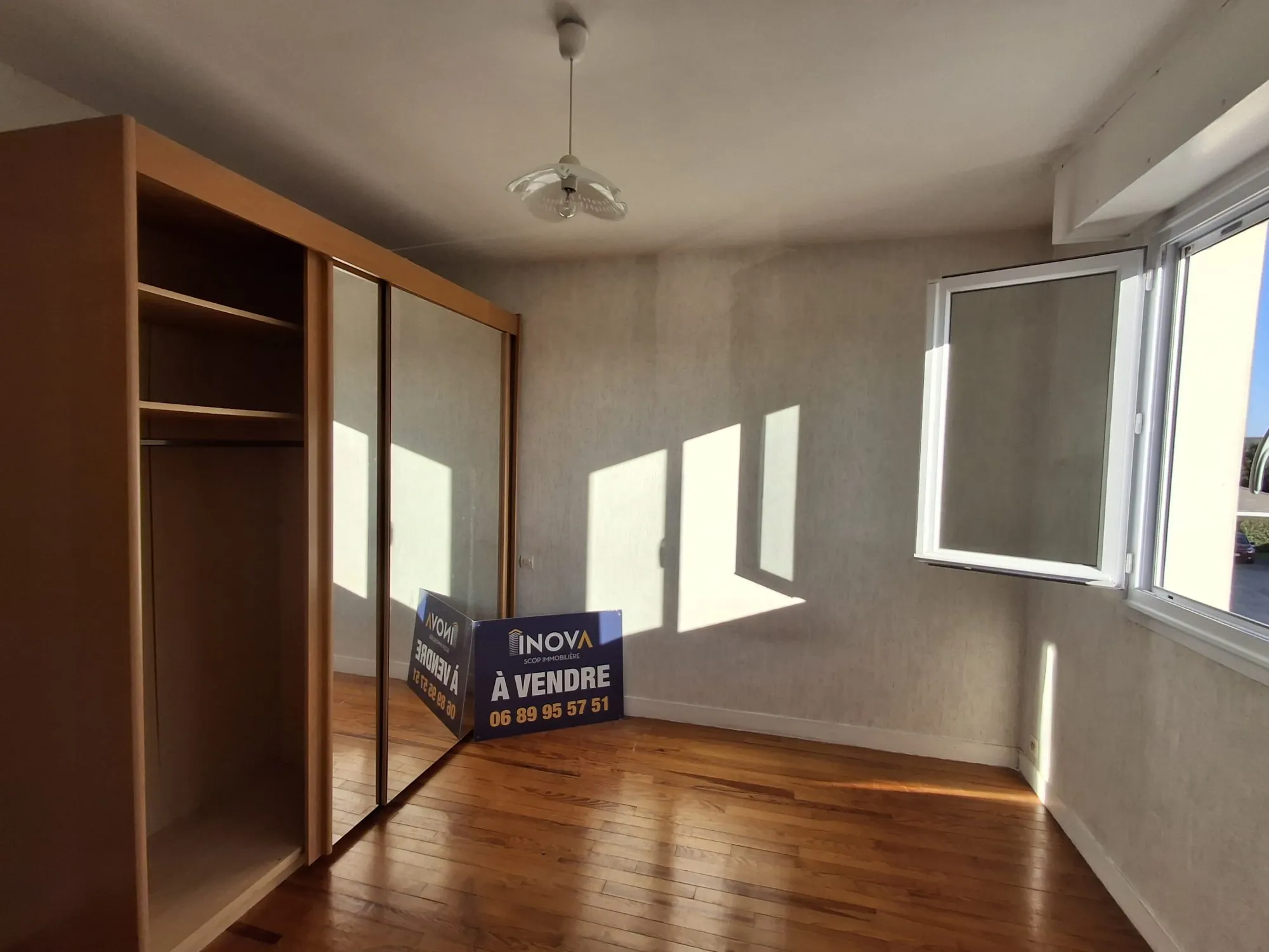 Appartement T3 avec cave et stationnement à Lorient - Résidence de 1980 