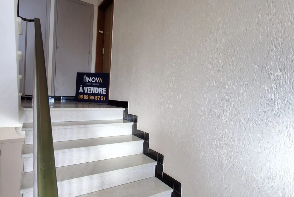 Appartement T3 avec cave et stationnement à Lorient - Résidence de 1980 